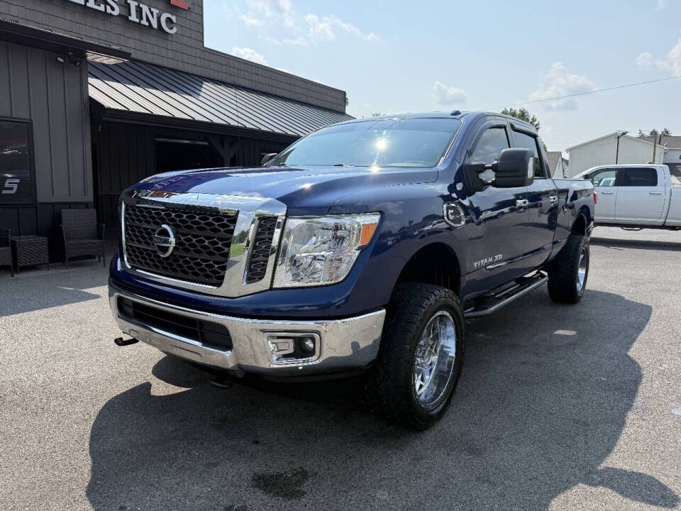 nissan titan xd 2017 1N6BA1F3XHN531876 image nissan titan xd 2017 1N6BA1F3XHN531876 image